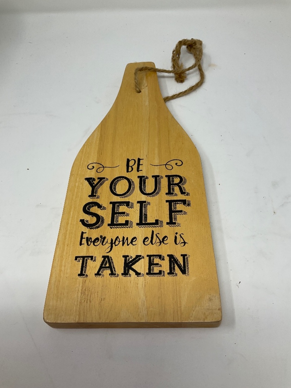 Hanging sign wood and hemp. H303